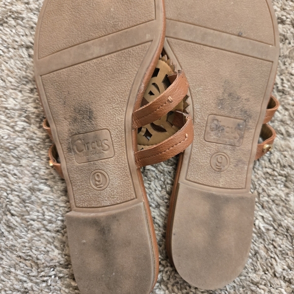 Circus by Sam Edelman Tan Canyon Medallion Sandals Size 9 - Picture 4 of 4